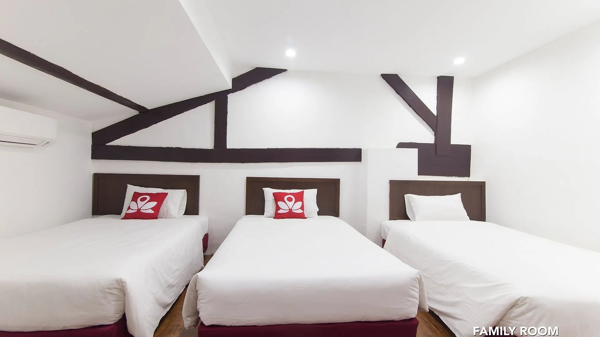 Zen Rooms Charlies Budget Hotel Τζωρτζ Τάουν